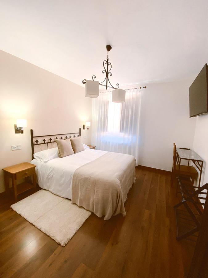 Puerto de Béjar Hotel Rural Candela Y Plata מראה חיצוני תמונה